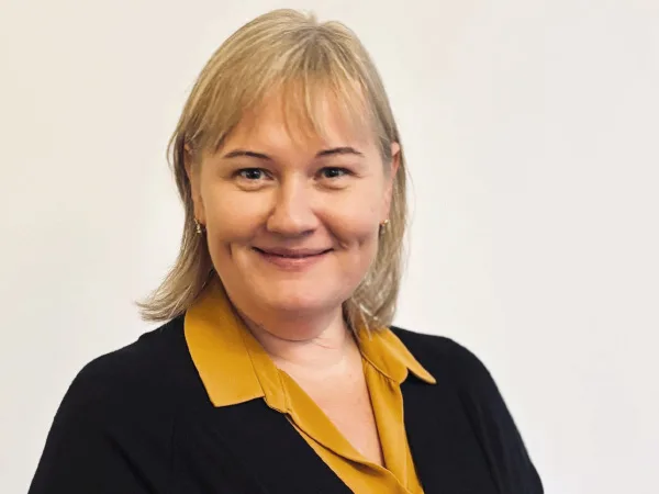 Header mobil Elena Kessler